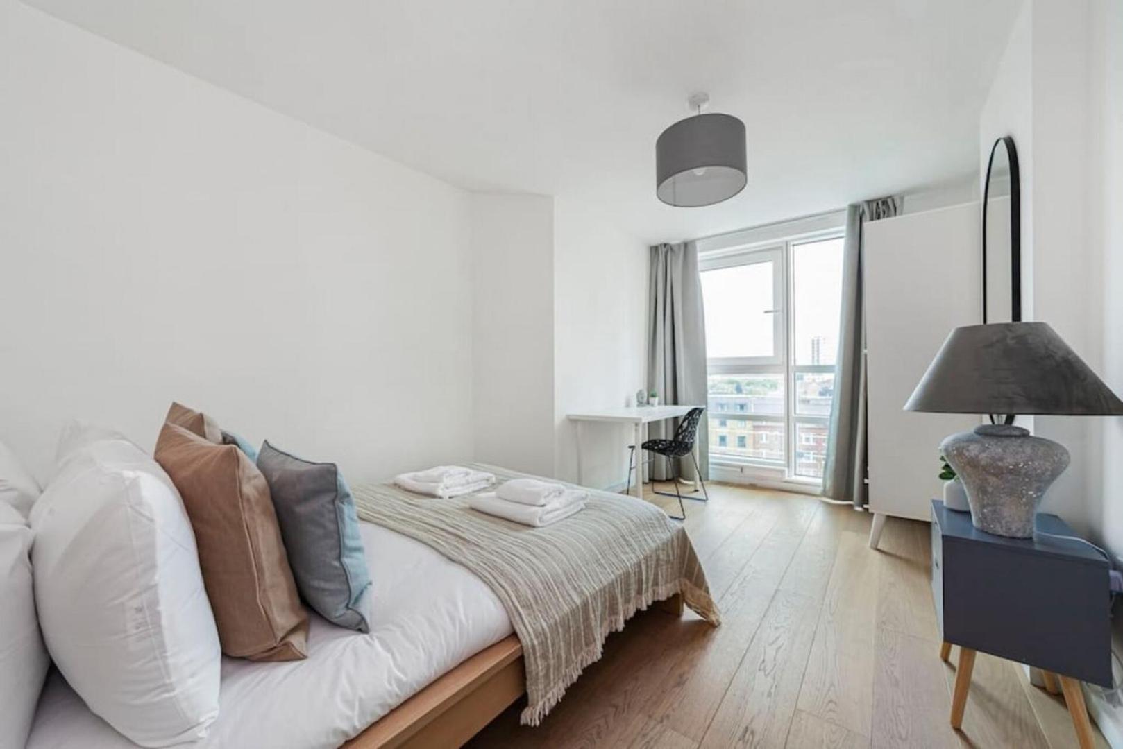 Stunning 2b Vauxhall Near Thames & Tube Londra