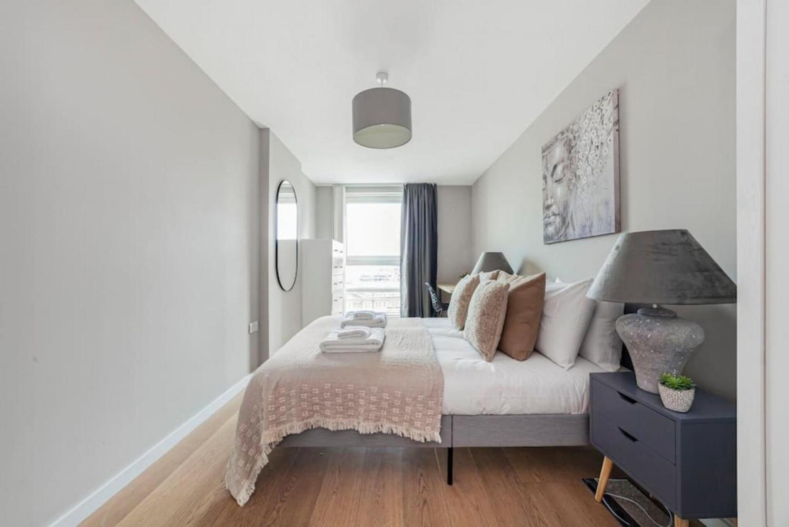 Stunning 2b Vauxhall Near Thames & Tube Londra