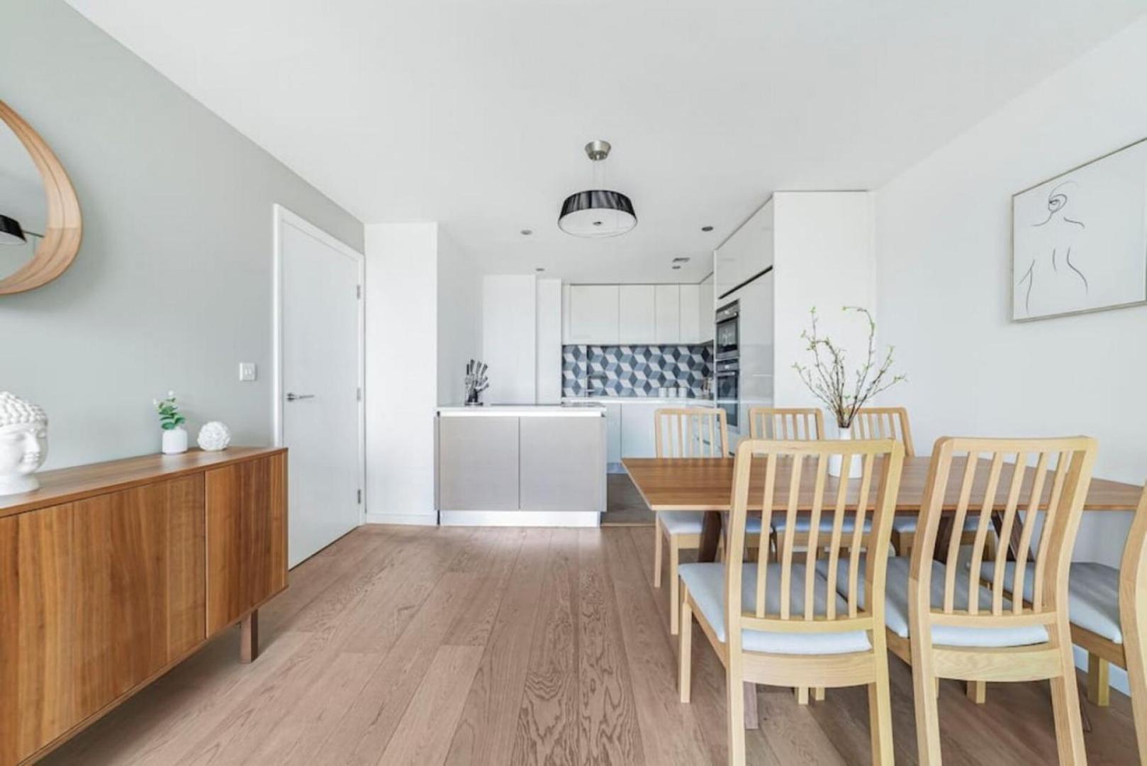 Stunning 2b Vauxhall Near Thames & Tube Appartamento Londra